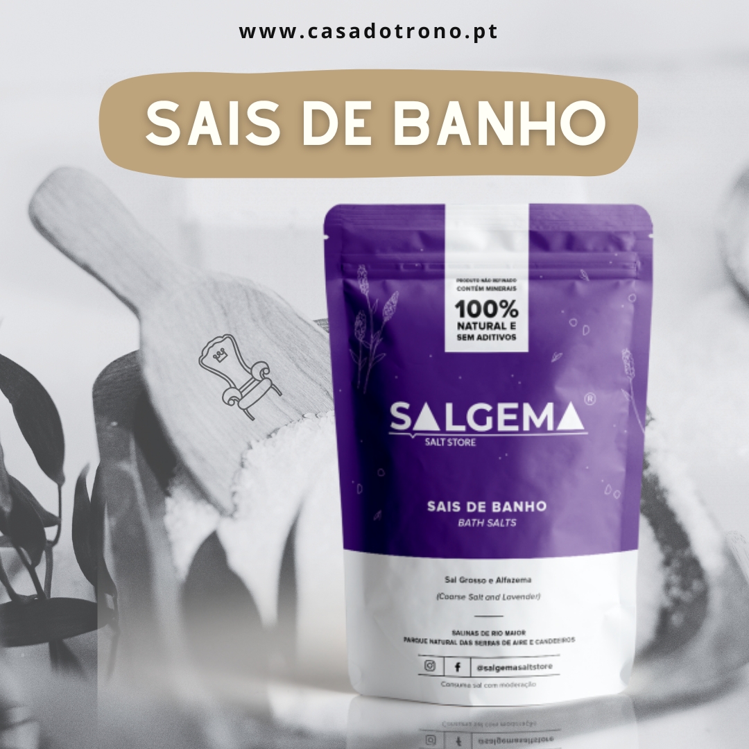 Pacote roxo e branco de sais de banho SALGEMA com texto 100% natural e sem aditivos