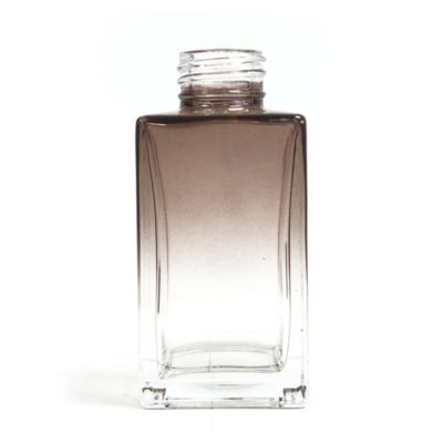 Frasco de vidro retangular translúcido com gradiente castanho e sem tampa