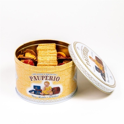 Lata amarela com bolachas e biscoitos, tampa aberta