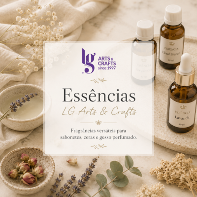 Frascos de essências aromáticas com plantas secas e tecido bege