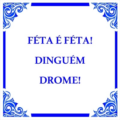 Azulejo com padrão azul e texto em azul no centro