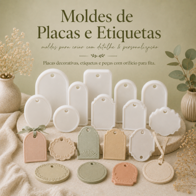 Moldes de placas e etiquetas em várias formas e cores neutras, com orifícios, em ambiente decorativo com vasos e plantas secas.