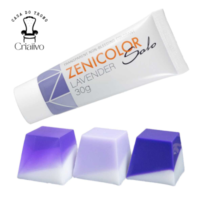 Tubo de corante lavanda com três amostras em tons de lavanda e branco