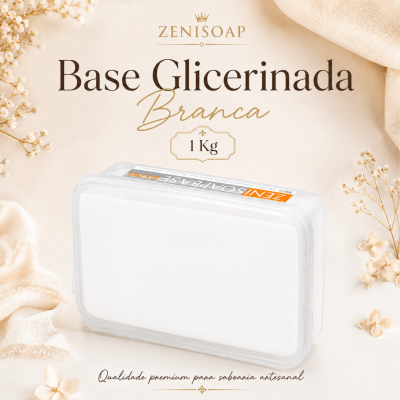 Base glicerinada branca de 1 Kg em embalagem plástica com flores decorativas e fundo claro