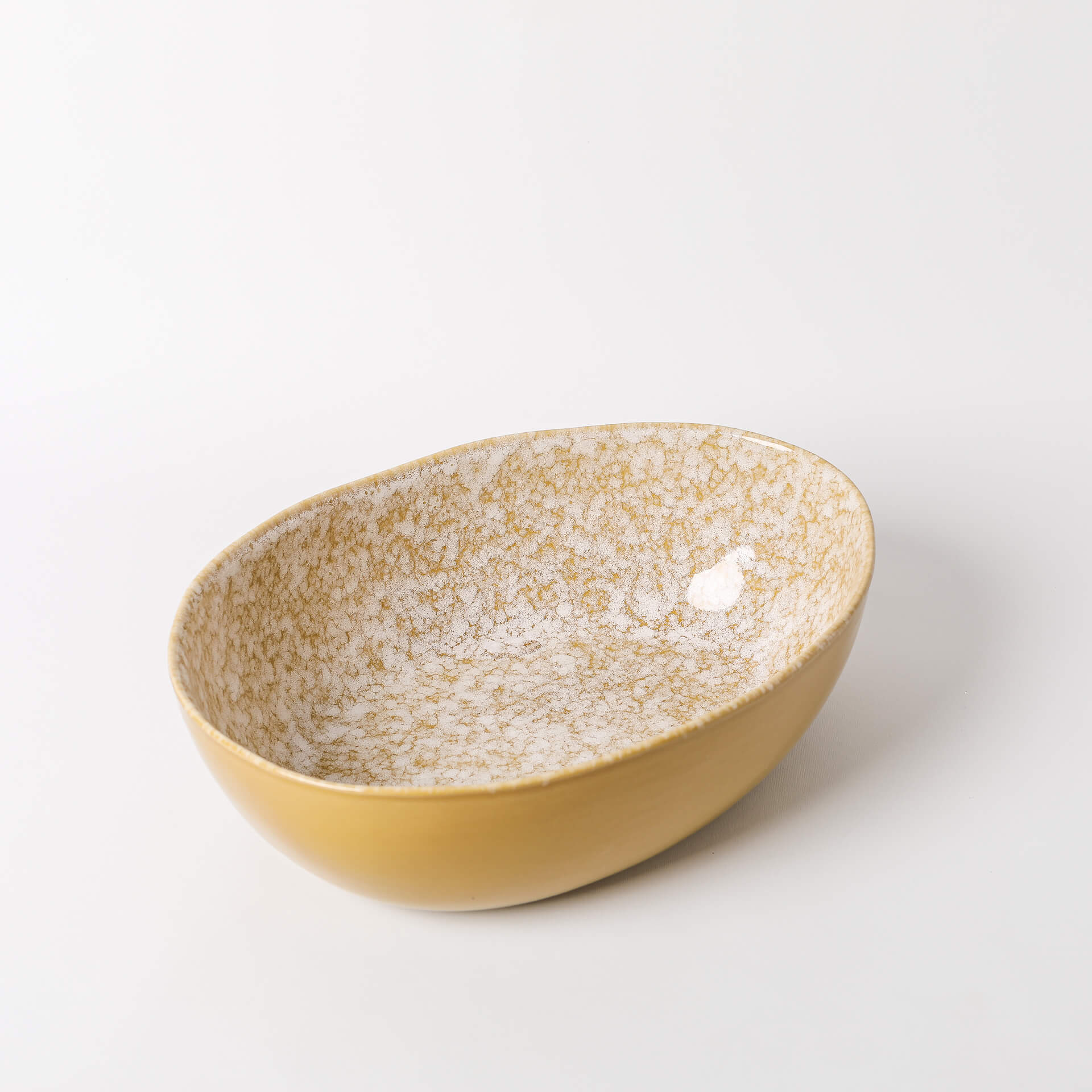 Taça para servir feita à mão Tigela oval amarela com interior marmoreado bege e branco