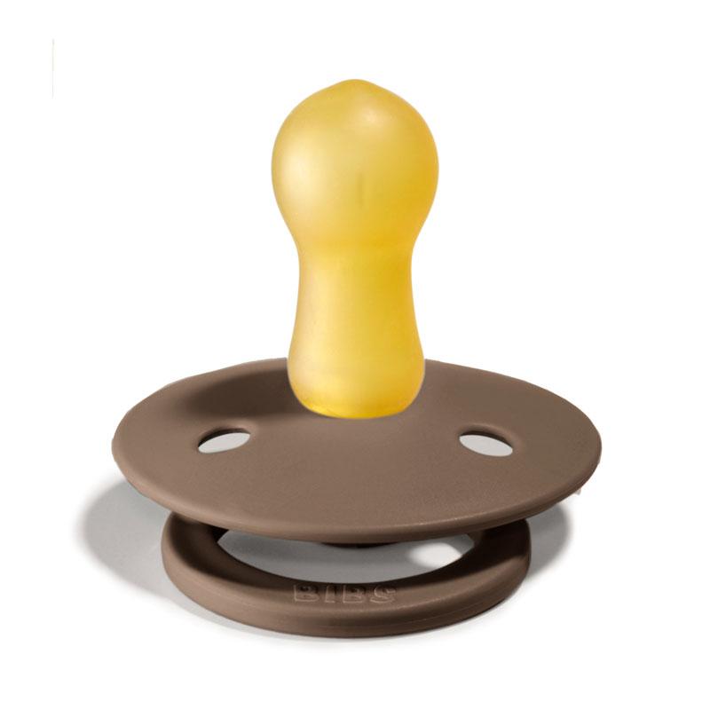 BIBS COLOUR Chupeta amarela com base castanha em fundo branco