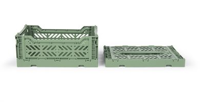 CAIXA EMPILHÁVEL | MAXI Caixas de plástico verdes, uma aberta e outra fechada