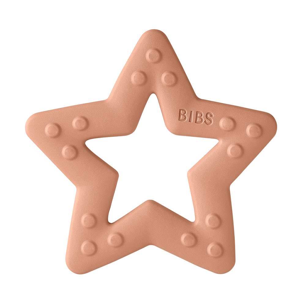 MORDEDORES | BIBS Mordedor estrela em silicone bege rosado com textura pontilhada e palavra BIBS