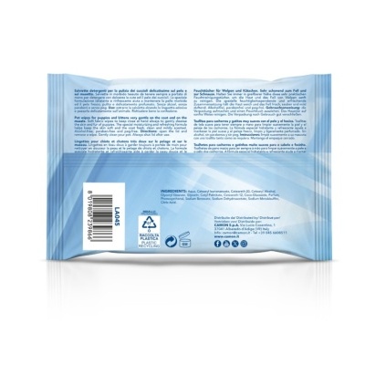 Pacote azul de toalhetes húmidos com texto e informações no verso