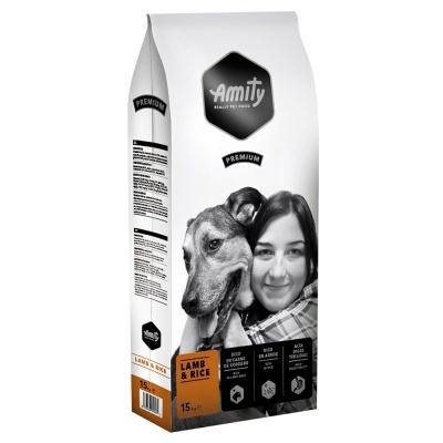 Saco branco de comida para cães Amity Premium Lamb & Rice de 15 kg com imagem a preto e branco de mulher e cão