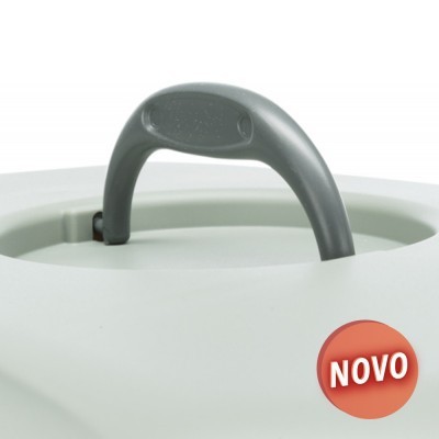 Volume branco com alça cinzenta e selo vermelho com a palavra NOVO