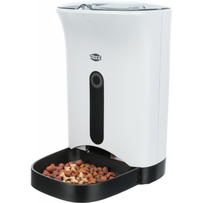 Dispenser automático de comida para animais, branco e preto, com croquetes visíveis na base.