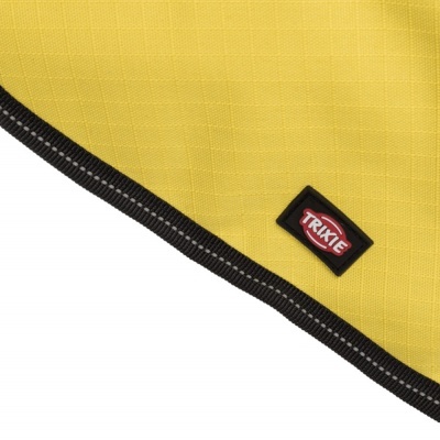 Pano amarelo com borda preta e etiqueta TRIXIE