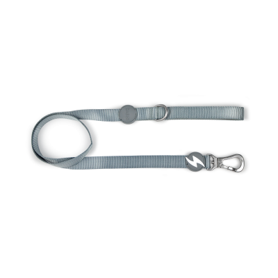 Peitoral e trela para cães em tecido azul claro com presilha metálica