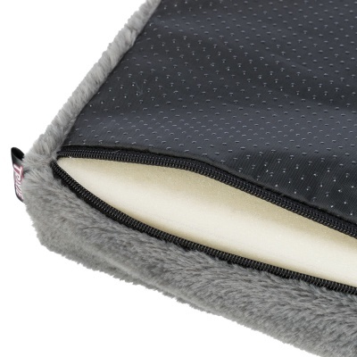 Capa para almofada preto com pelo cinza e fecho de correr