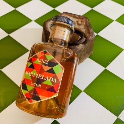 https://loja.castelodemarvao.pt/product/licor-de-marmelada-20-cl