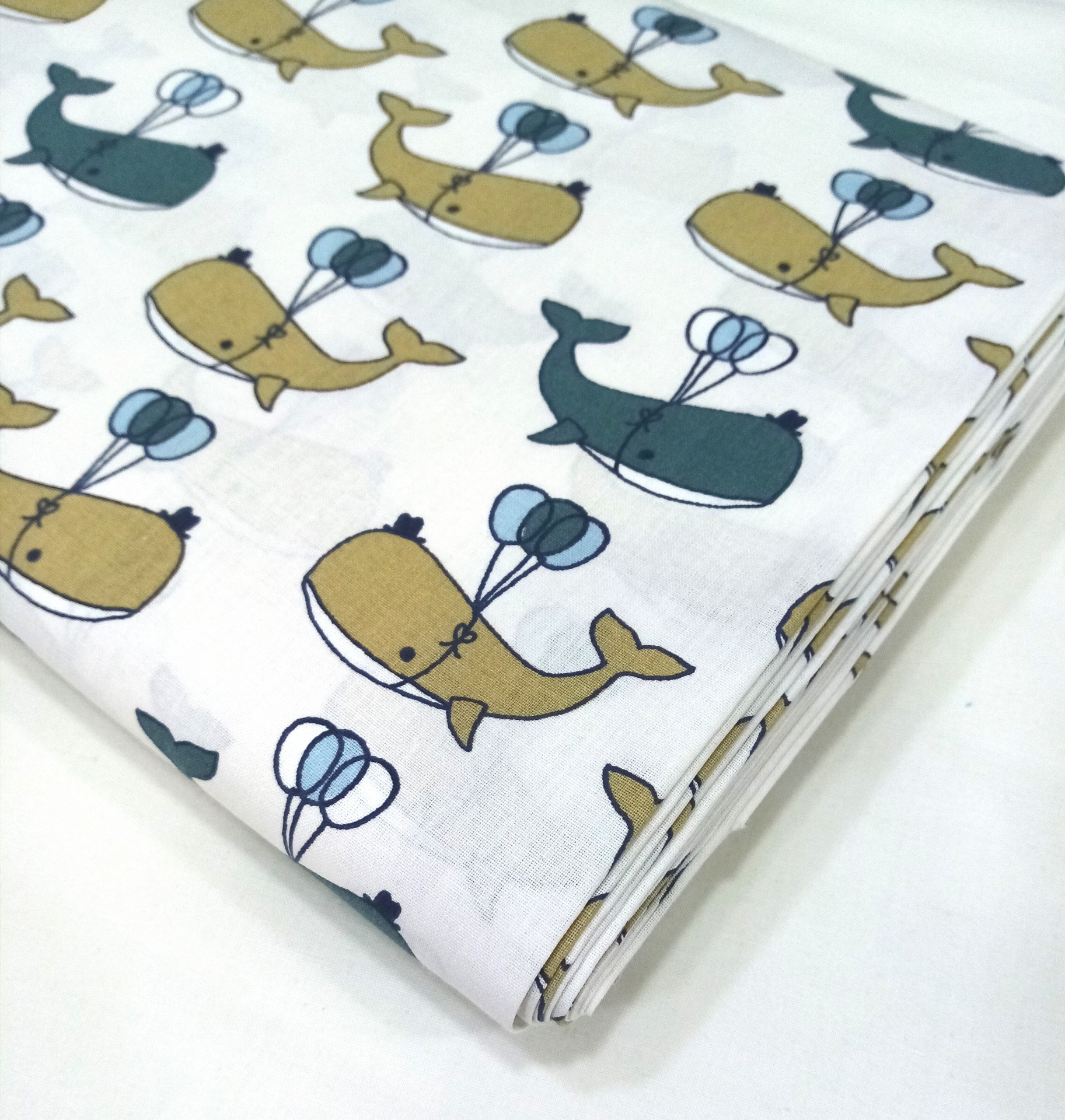 Baleias com balões Baleias com balões