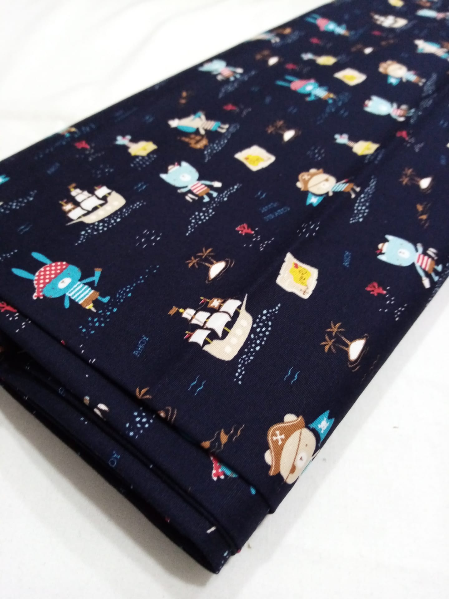 Ahoy Azul Escuro Ahoy Azul Escuro