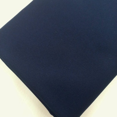 Minimate em azul escuro