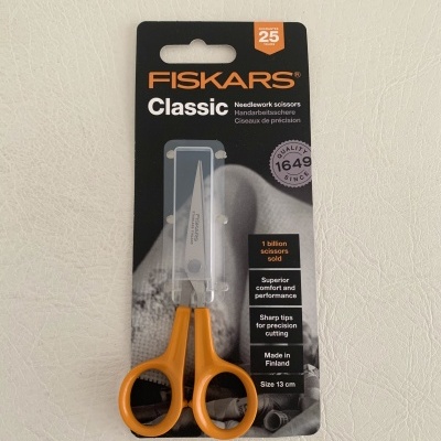Tesoura Fiskars 13cm