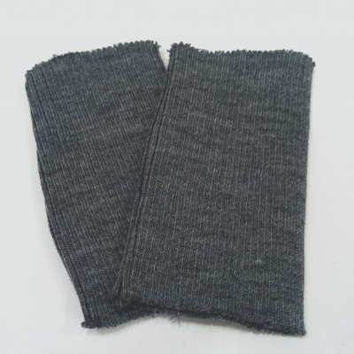 Punhos para casaco em cinza claro