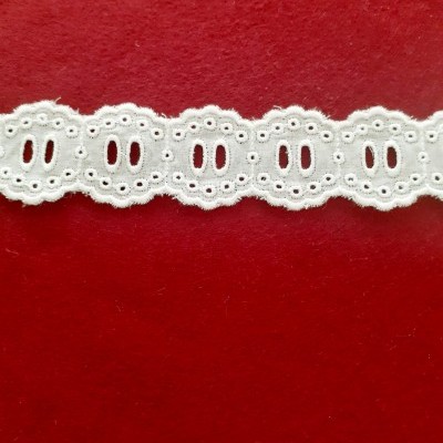 Entremeio com passa fita 51