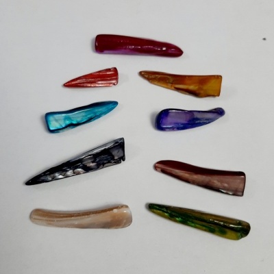 Missangas em Madrepérola compridas