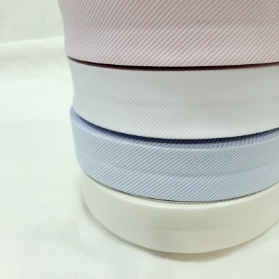 Viés de Fustão com Risquinhas Brancas 30mm