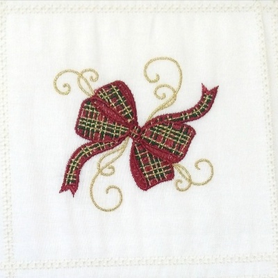 Quadrados de meio linho com laços de Natal