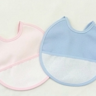 Babetes redondos para bordar