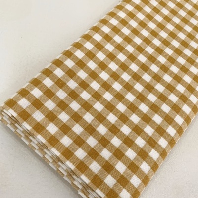 Quadrados mostarda e branco