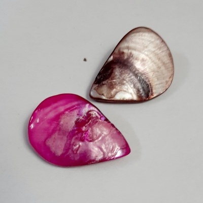 Missangas em Madrepérola lágrima