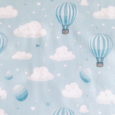 Balões e nuvens - I09