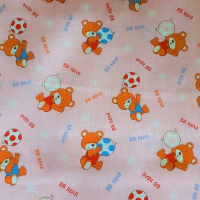 Ursinhos a jogar à bola