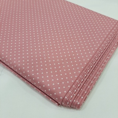 Poppy - Pintinhas brancas em fundo rosa blush