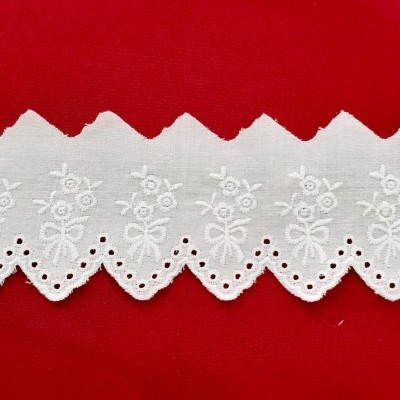 Ponta com Laços Branco