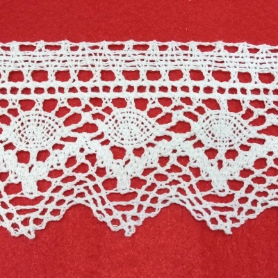 Ponta de Renda Branca 09986