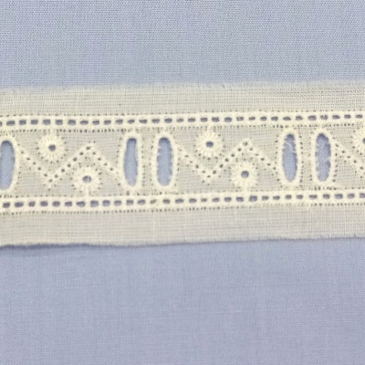 Entremeio com passa fita com zigzag 6111