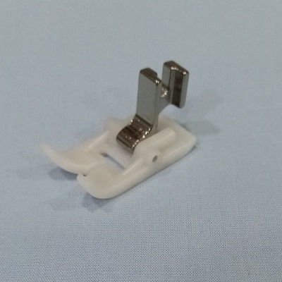 Calcador para tecidos plastificados