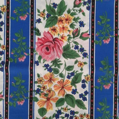 Chita com riscas azuis e flores rosa