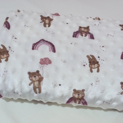 Minky com ursinhos, balões e arco-íris em rosa velho