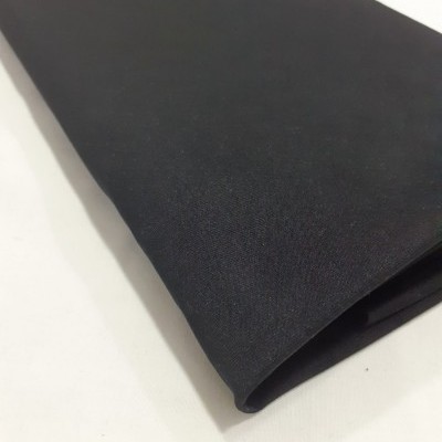 Malha covid para máscaras em preto