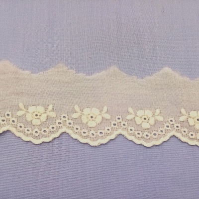 Ponta com flores em pérola 6620