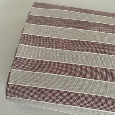 Linho Alentejano em tons de bordeaux e creme