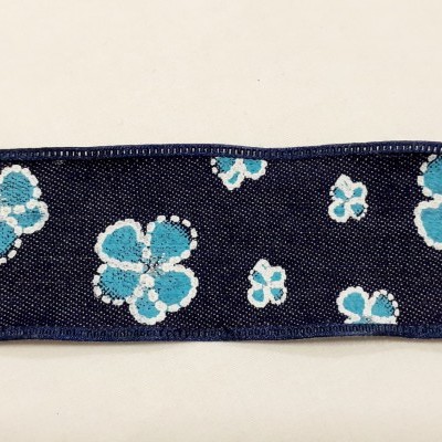 Flores azuis turquesa