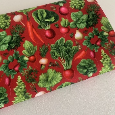 Hortícolas em fundo vermelho