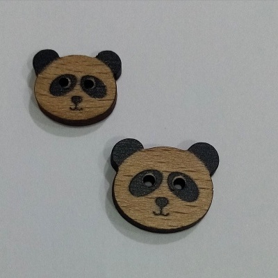 Botão de Madeira em forma de panda