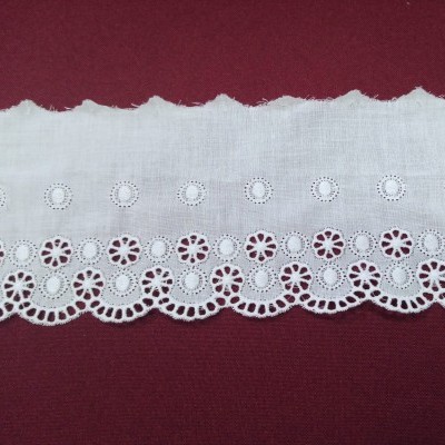 Ponta com rendilhado e bolas BL-130