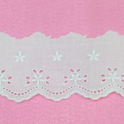 Ponta com florzinhas e bolinhas R141070