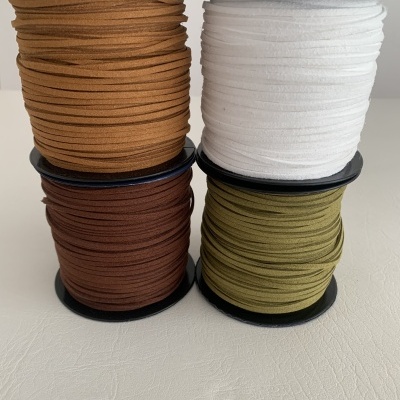 Cordão de Camurça 520420